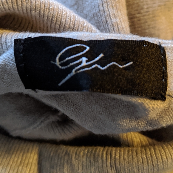 Cyrus Sexy Holiday sweater dress - Picture 4 of 7